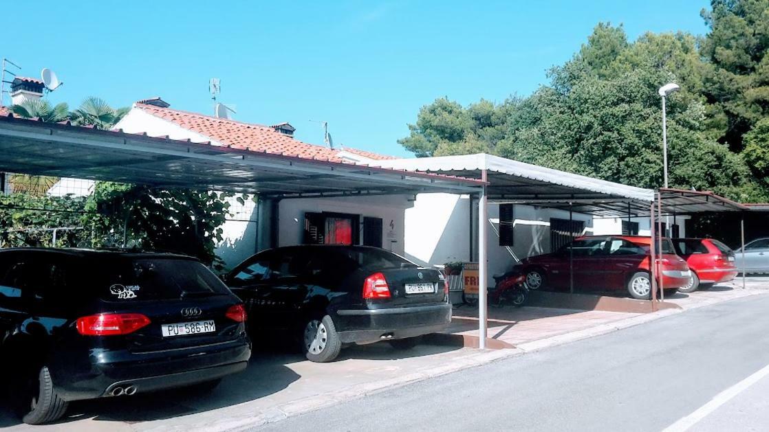 Ferienwohnung Apartman Meli Poreč Exterior foto